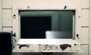 Berlin Senatosu’ndan Müslüman Mahkumları Etkileyen Tartışmalı Karar