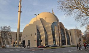 DİTİB Tartışması Neden Bütün Cemaatleri İlgilendiriyor?