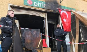 Almanya’da Camilere Bombalı Tehditlerin Ardından Hâlâ Önlem Alınmadı