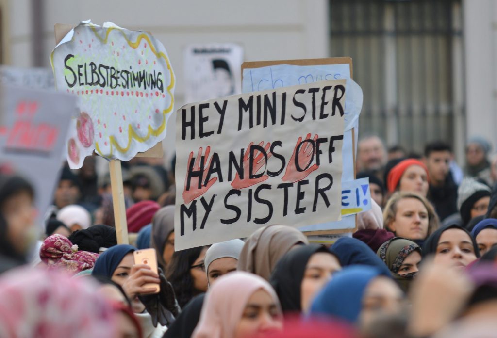 Avusturya | Anaokulu ve İlkokulda Başörtüsü Yasağına Tepki Yağıyor