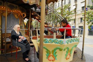 Fransa | Başörtülü Annelerin Okul Gezilerine Katılması Tartışılıyor