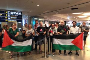 İsrail’in Gözaltına Aldığı İsveçli Aktivistler Ülkelerine Döndü