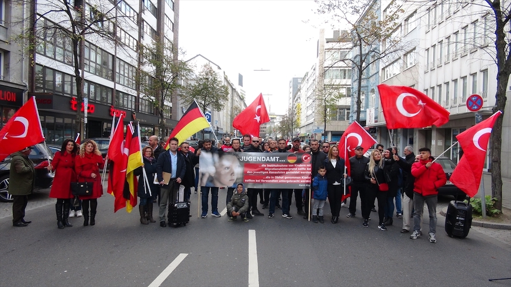 Türk çocuklar gösteri