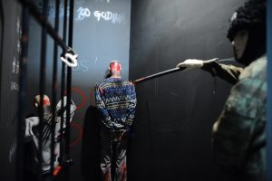 Bosna’daki Savaşın Acı Hatırası: “Oğlumun Kokusu Burada Kalsın”