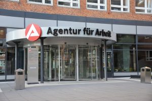 Almanya’da İstihdam Arttı, İşsiz Sayısı Düştü