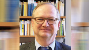 ‘‘İmamların Eğitimi ve Finansamanı Dinî Cemaatlerin Meselesi’’