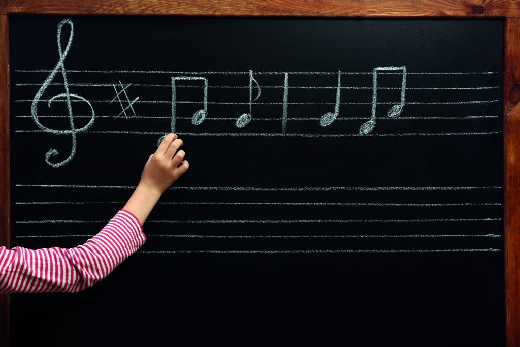 Müzik Yoluyla Dil Edinimi