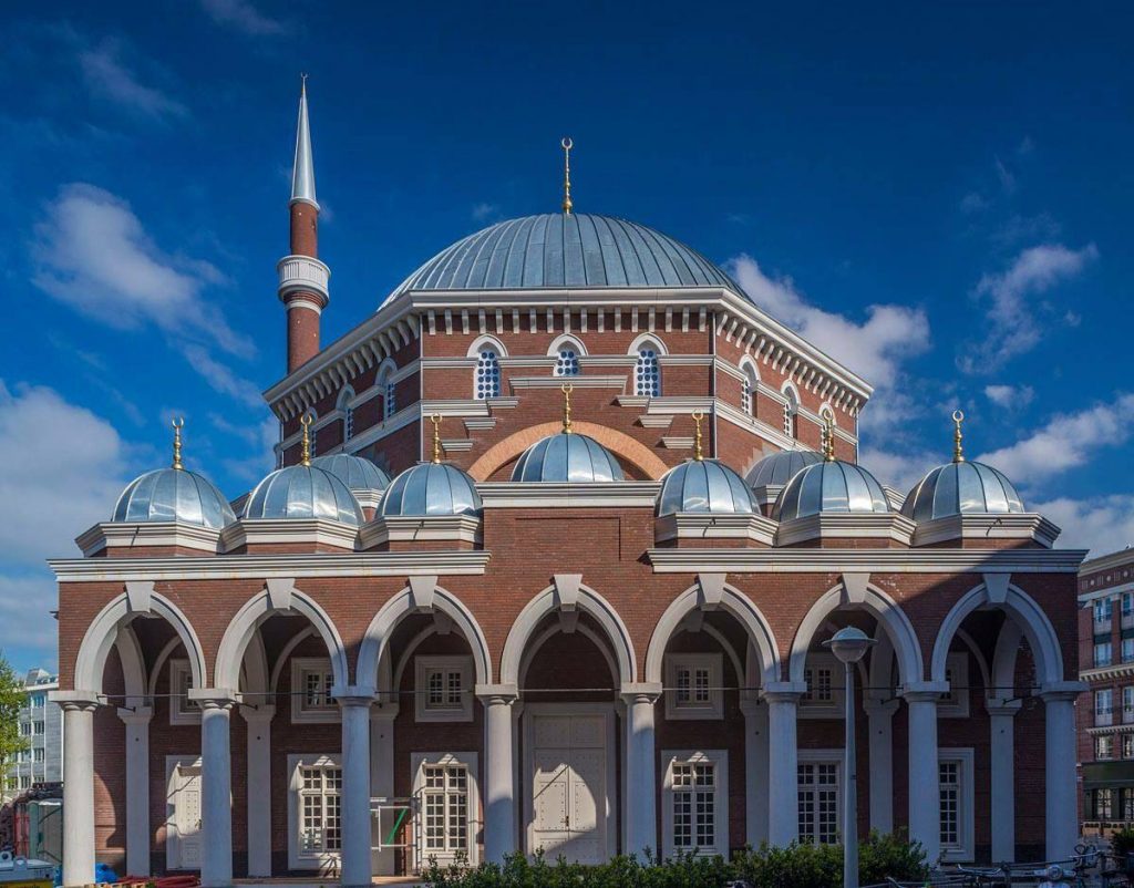Amsterdam Ayasofya Camii’ne Saldırı