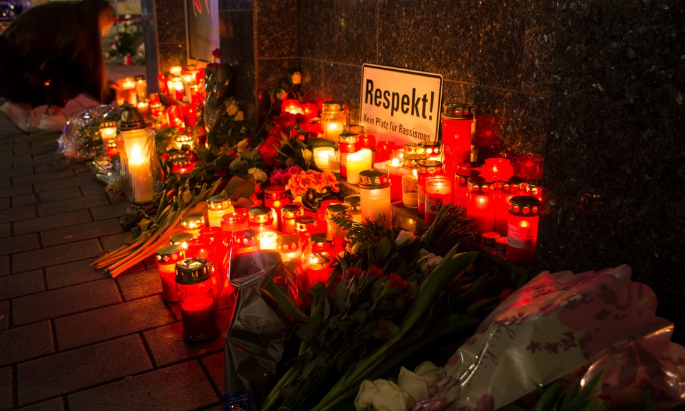 Hanau Saldırısının Kurbanlarına ‘Hanau Şehri Onur Plaketi’