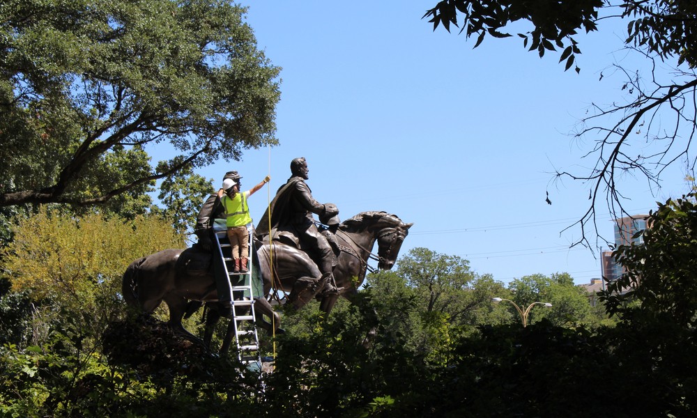 ABD’de Floyd’un Öldürülmesinden Sonra 40 Konfederasyon Sembolü Kaldırıldı