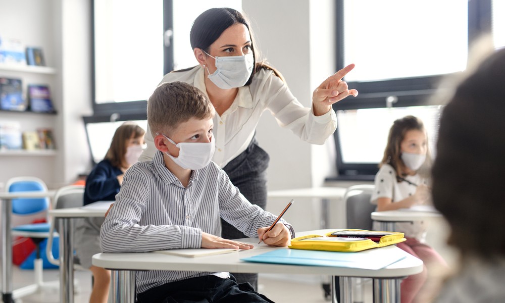 Kuzey Ren Vestfalya maske zorunluluğu okul