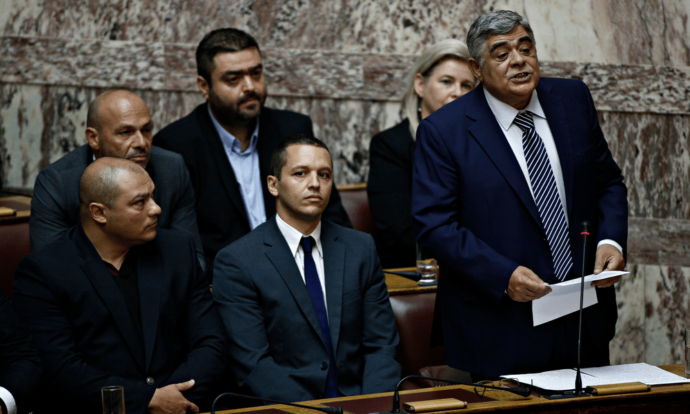 Yunanistanda Suç Örgütü Altın Şafak Partisinin Yöneticilerine 13er Yıl Hapis Cezası