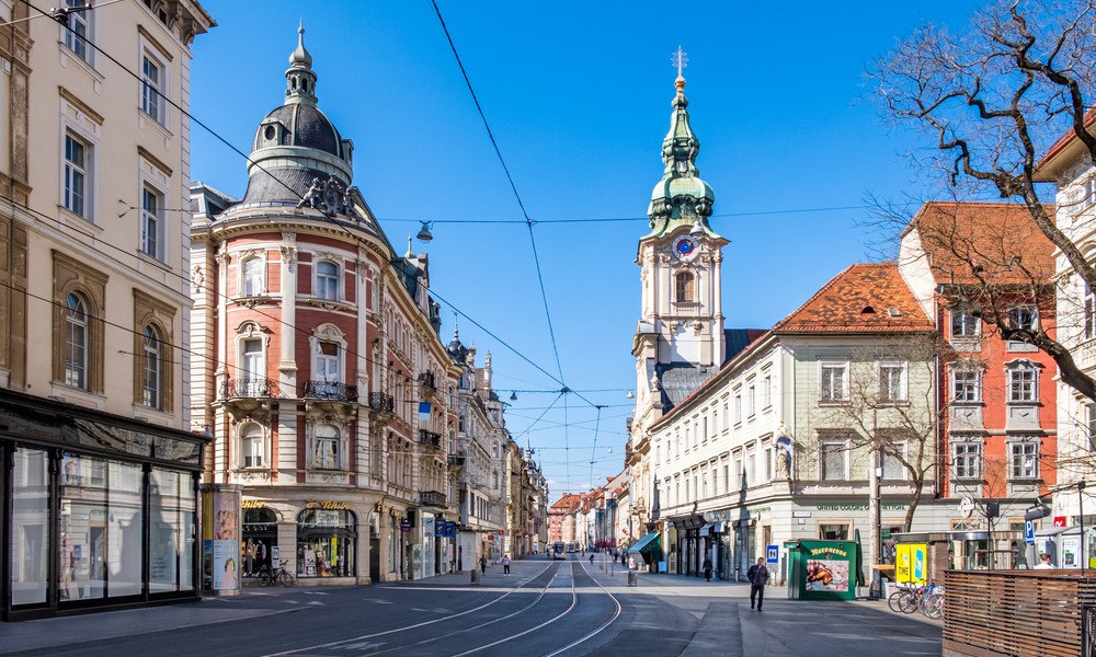 Avusturyada Kapatılan Okul ve İş Yerleri Yeniden Açılıyor