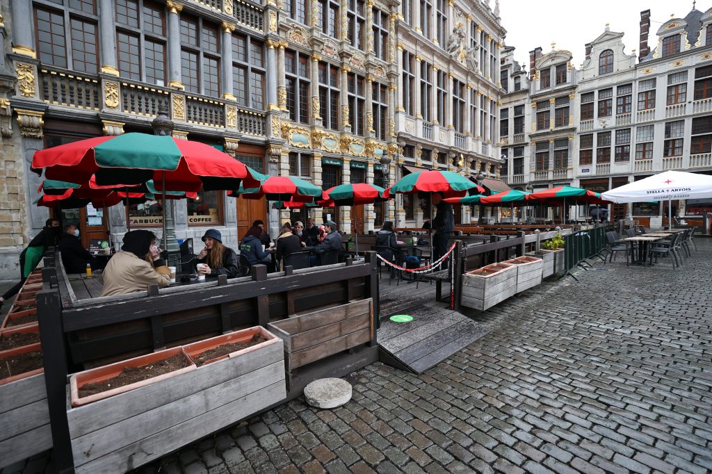 Belçika’da Omicron Endişesi: Kovid-19 Tedbirleri Sıkılaşıyor