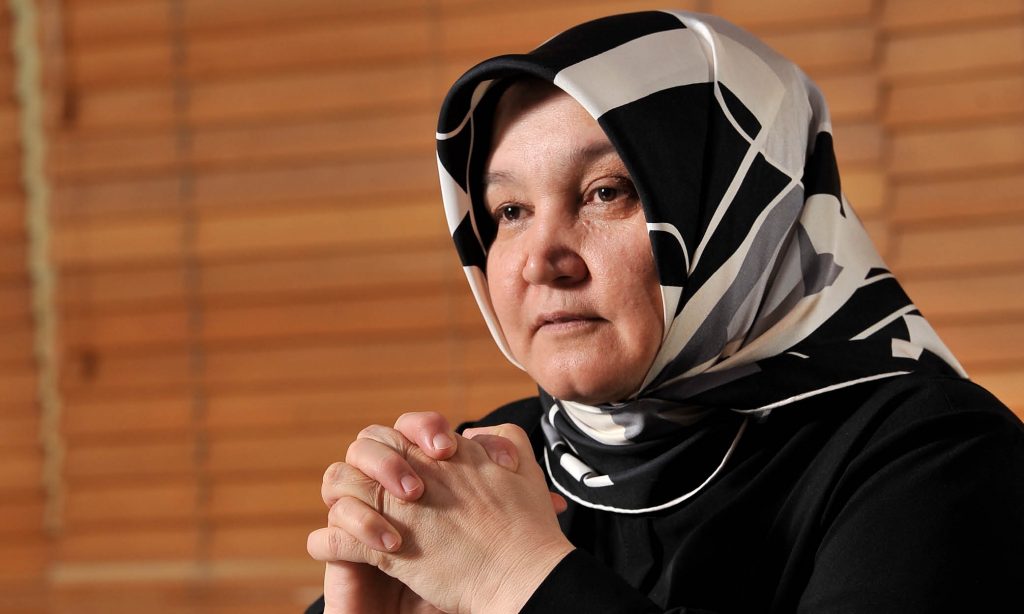 Nazife Şişman: “İnsan Ancak Kendisini Koruyan Bir Kabuğun İçinde Olgunlaşabilir”