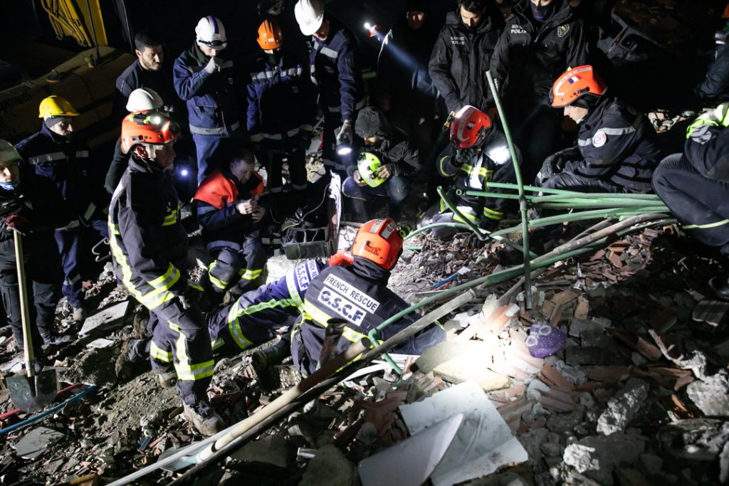“Enkaz Altında Kurtarılmayı Bekleyen İnsanları Duymak Çok Zordu”