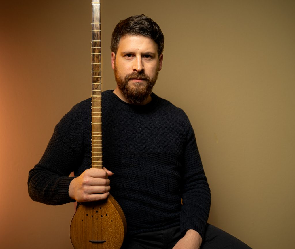 “Sanat Genelde Uygun Olmayan Şartlarda Oluşan Bir Şey”