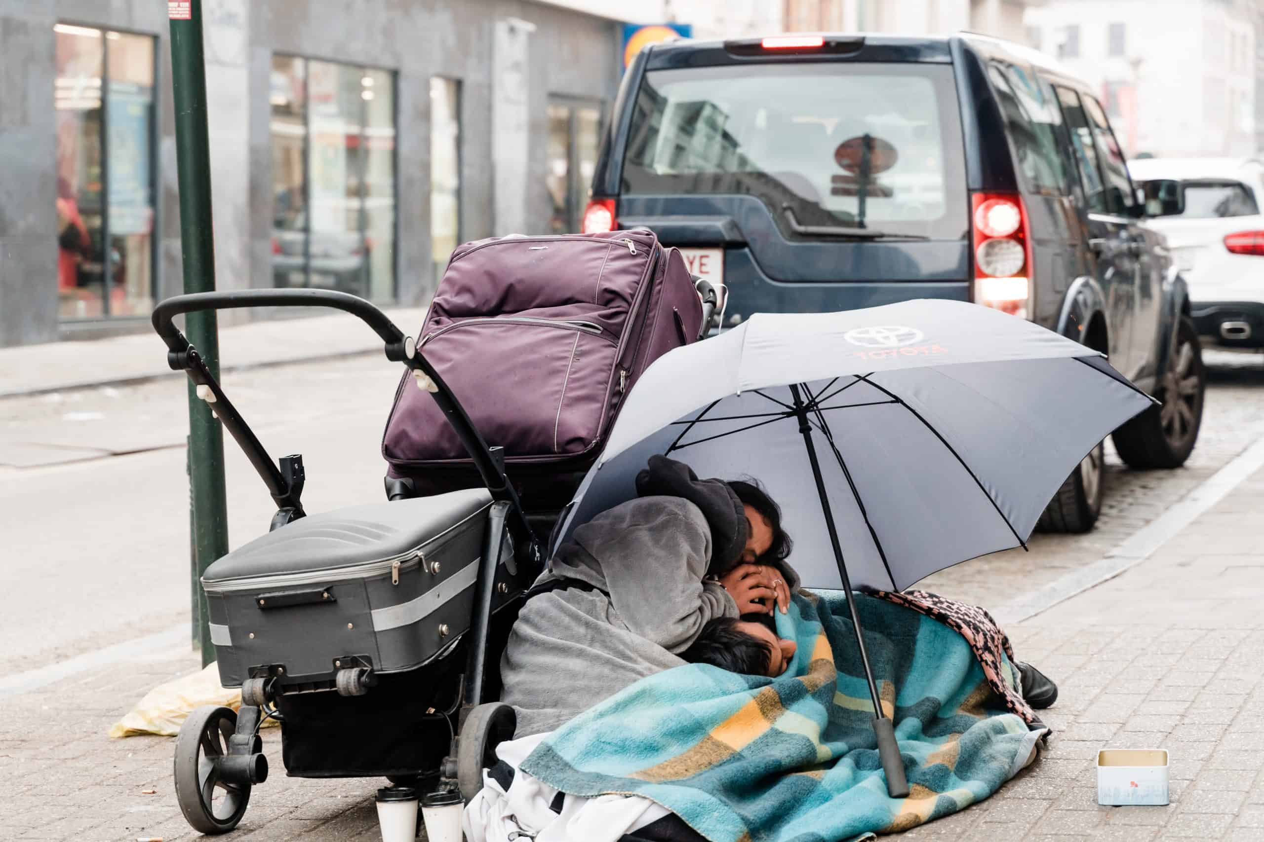 belçika sığınma iltica barınma sığınmacılar evsizlik evsizler