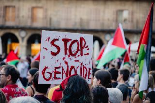 “İspanya’nın İsrail’e Yaptırımları, Avrupa’da Derin Bir Değişimin Simgesi”