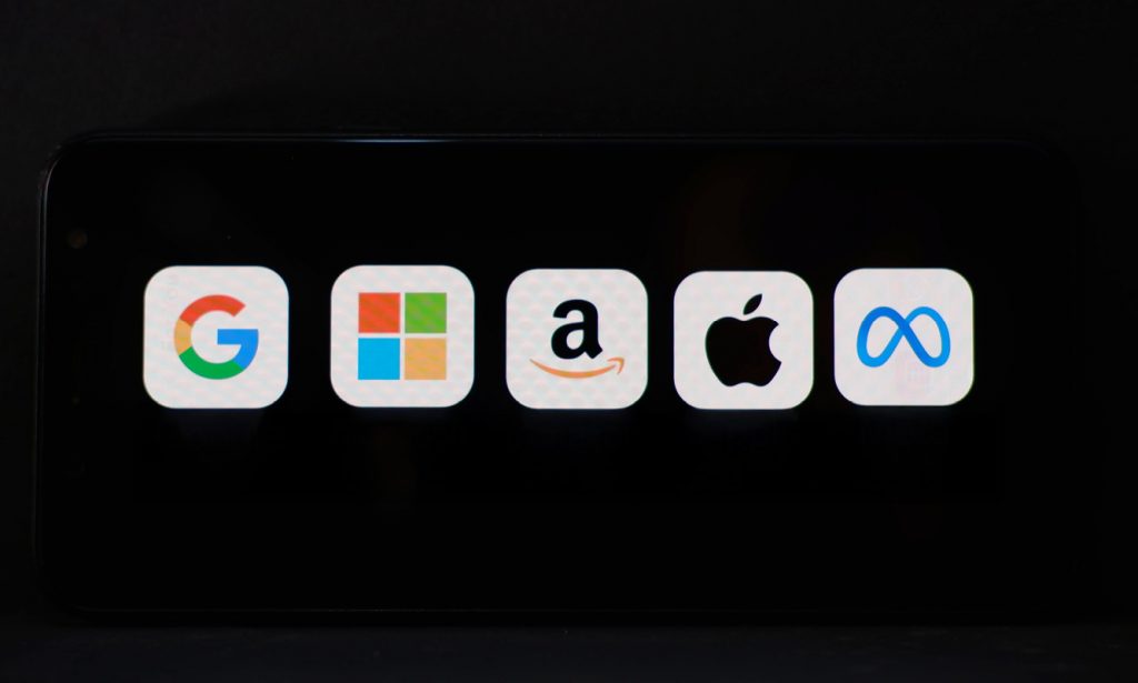 Egemenlerin Tekno İktidarı ve Teknofeodalizm