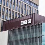 BBC Genel Direktörü’nün İstifası Kurumdaki Güven Krizini Belirginleştirdi